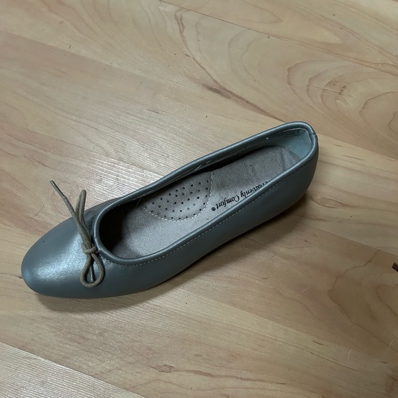 Heavenly Comfort Ballet Flats SZ (7) New - Picture 2 of 6